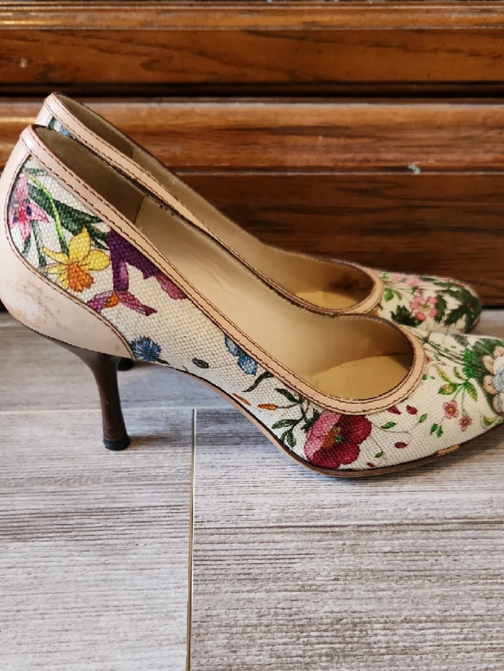 Gucci Floral Embroidered Pumps in Cream with Pink & Green Accents - Picture 4 of 11
